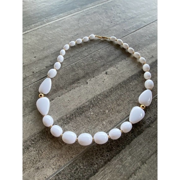 Napier Necklace White Gold Tone Acrylic Beads Chunky 24” Marked - Picture 2 of 7